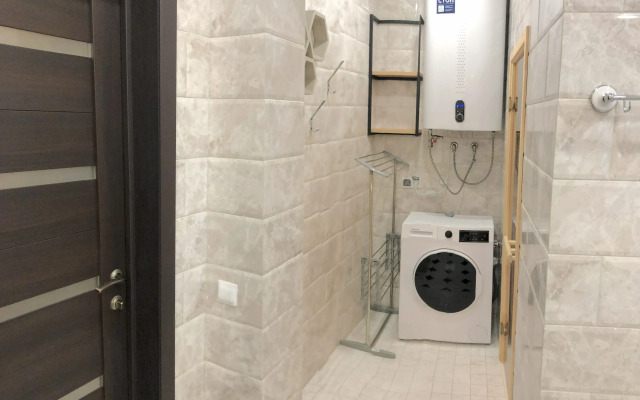 S Kaminom I Saunoy U Ozera Private House