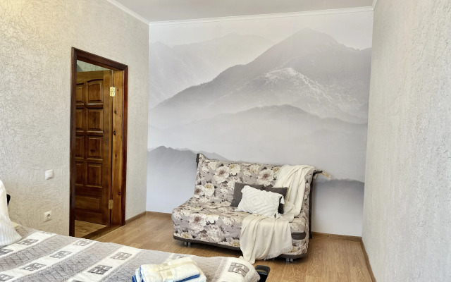 Квартира ArtHouse Dombay 1