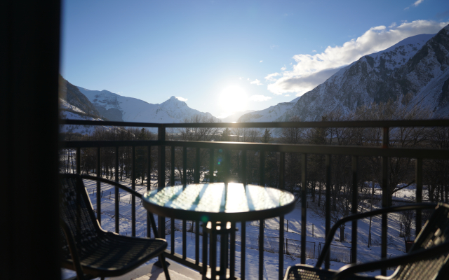 Peak Kazbegi Hotel