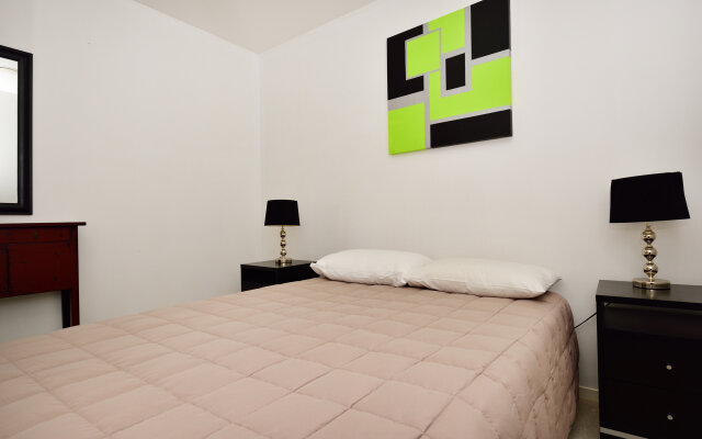 Апартаменты Best Located Two Bedroom in Auckland