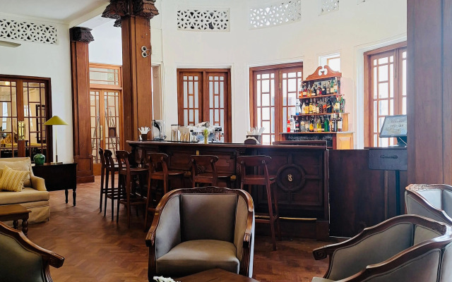 Hotel Suisse Kandy - Since 1890