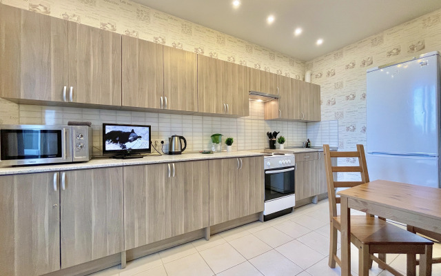 Odnokomnatnaya Vozle Zhd-Stantsii Flat