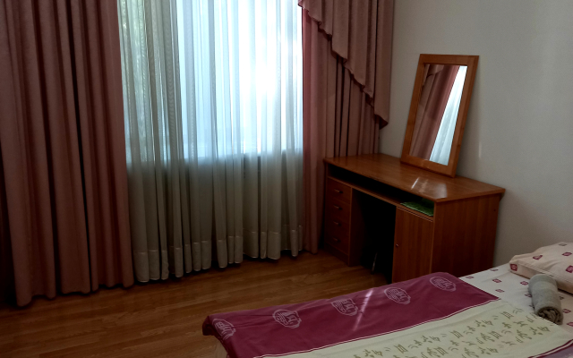 Kvartira 12 Living quarters