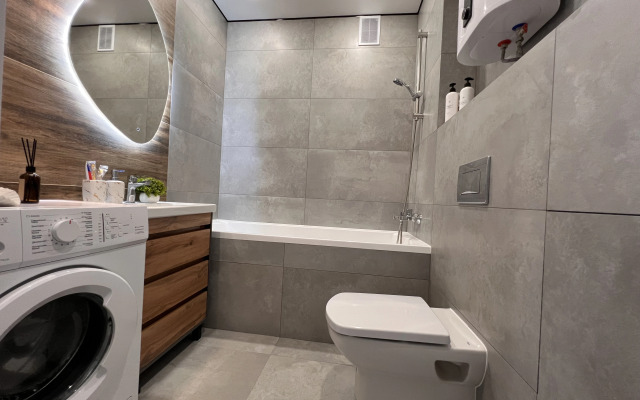 Квартира 2-х комнатная на проспекте Героев Отечества 8 у ДВВС