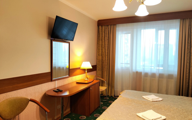 Меблированные комнаты Oрехово (Дом у Парка)