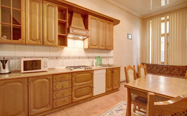 Апартаменты СТН Апартаменты с двумя спальнями на Караванной