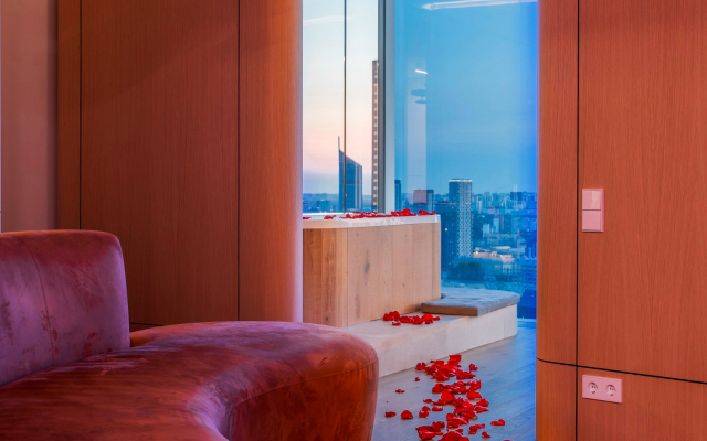 Sky City Moscow vanna u okna! Zakatnaya storona na vsyu Moskvu Apartments