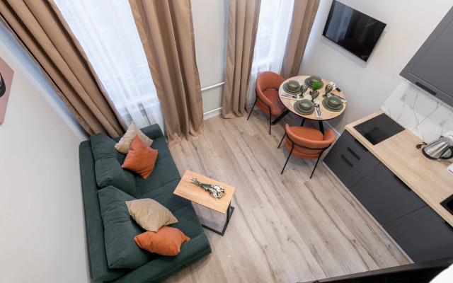 Sovremennaya Studiya V Serdtse Peterburga Flat