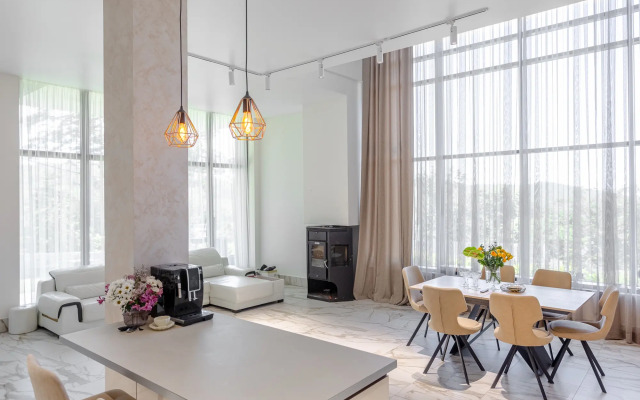 Eksklyuzivny Dom Na Chernoy Rechke Private house