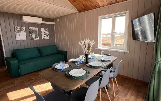 Yuzhny Private house