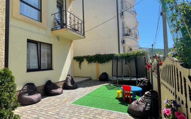 Alinka Guest House