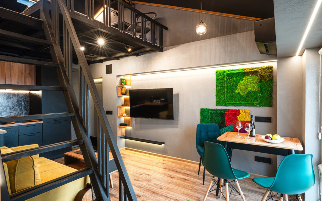 V Klubnom Komplekse s Basseynom Flat
