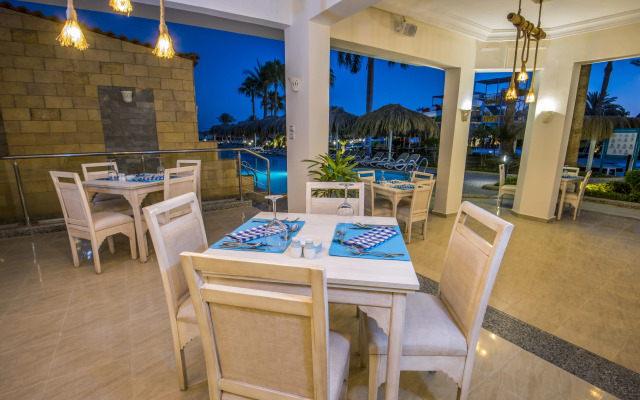 SUNRISE Aqua Joy Resort