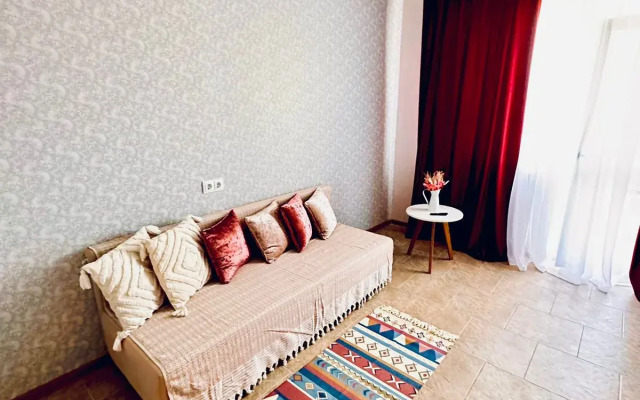 Апартаменты Кварт на Земнухова