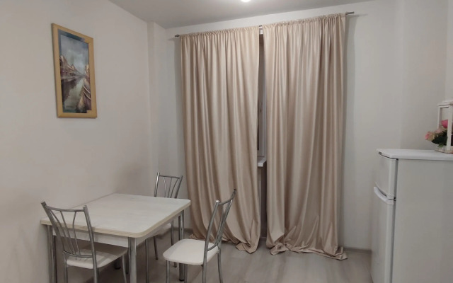 Pugachyovskaya 5 Dom Na Naberezhnoy Flat