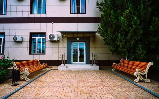 Tourist Hotel