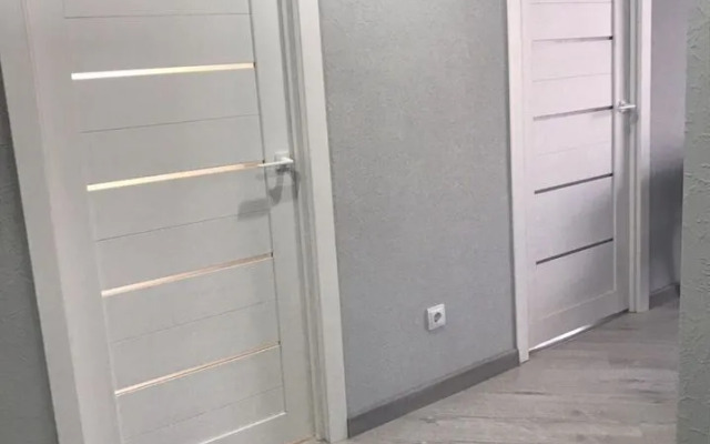 Na Ul. 1-Ya Poselkovaya 1b Flat