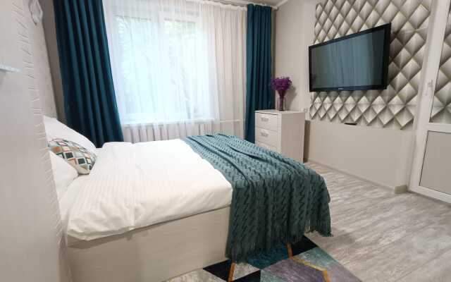 Studiya 700 Metrov Ot Vdnkh S Balkonom Flat