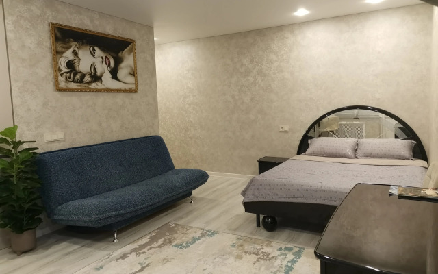 V tsentre Bresta Flat