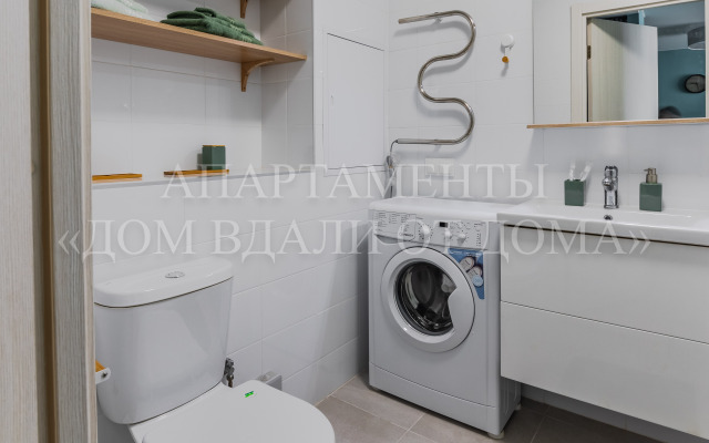 Malakhitovye apartamenty na Lesnoy Flat