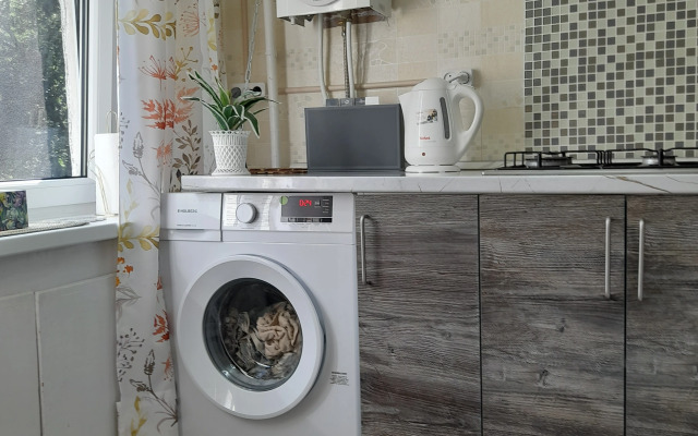 V Tsentre U Ozera Obertayh Flat