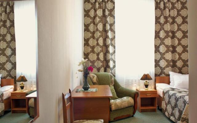 Korona Hotel