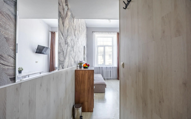 Apartamenty studiya 4 na Mozhajskoj u metro Pushkinskaya (M4)