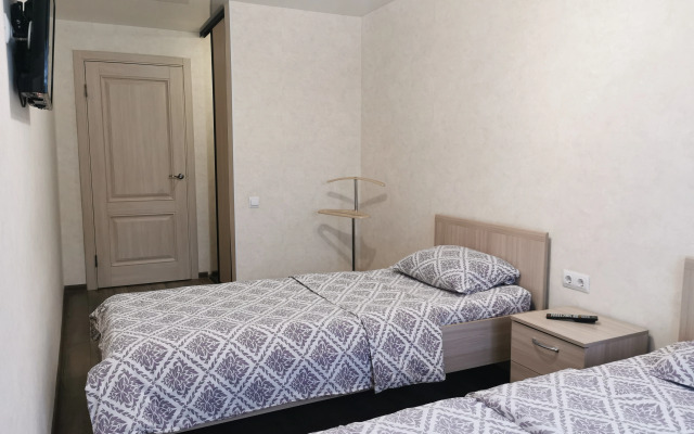 V Tsentre U Pogankinykh  I Menshikovykh Palat Flat