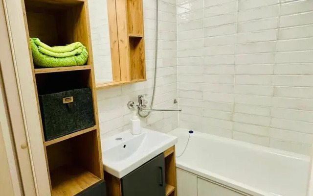 Uyutnaya 2-Ka okolo Metro Lesoparkovaya Flat