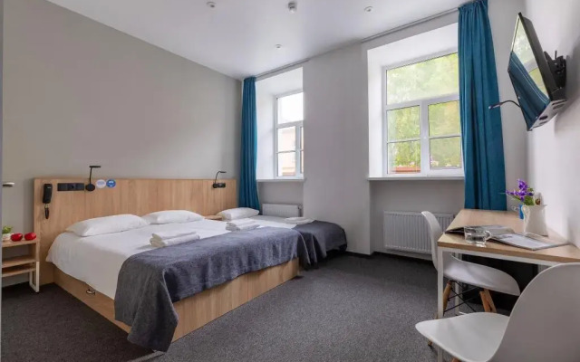 Гостиница izzzi у Гостиного Двора