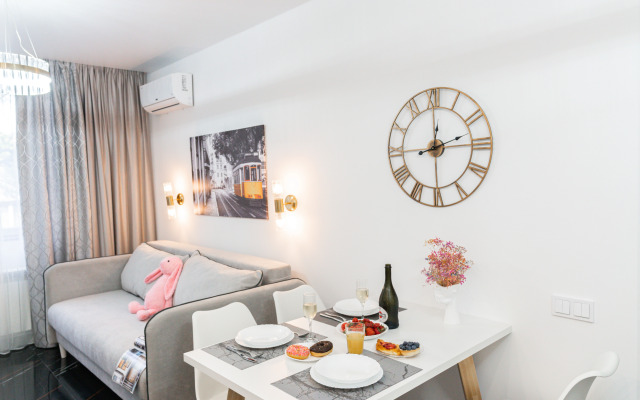 Апартаменты однокомнатные с кроватью и ванной, 3 этаж