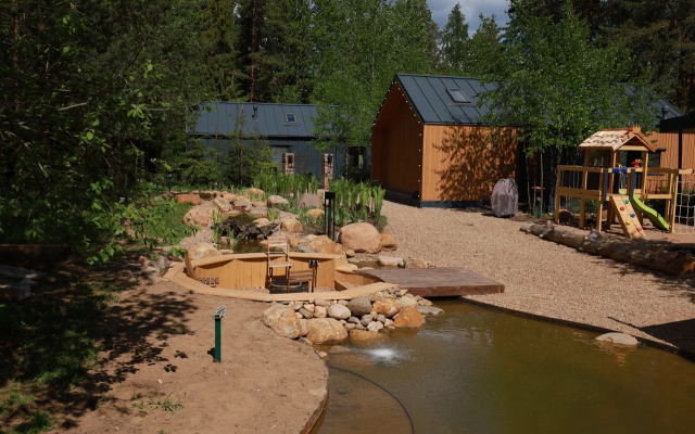 DomDom Valday Chalet