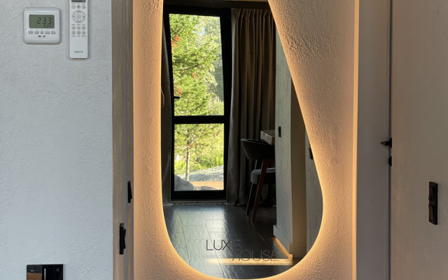 Отель Luxe House