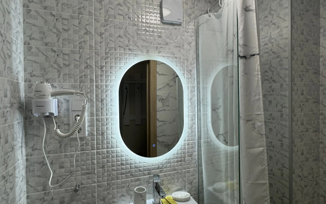 3-Kh Mestnye u Chernogo Morya Lenina 219/5 Apartments