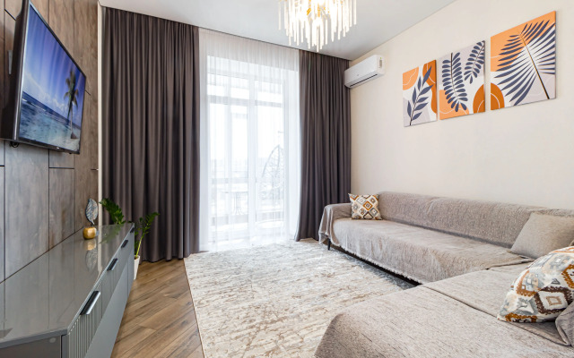 Na Ulitse Zhoshy Khana, 13 Flat