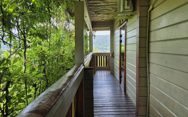 Mama Dzhan Guest house