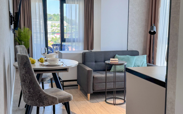 Kaskad 2 Na Pervoy Beregovoy Linii Flat