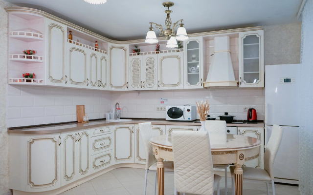 Квартира На  Георгия Димитрова с Дизайнерским Ремонтом