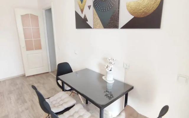 Odnokomnatnaya  Zelyonoy Rosche Flat