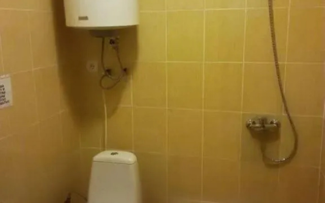 Меблированные Комнаты на Улице Мира 42Б