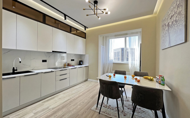 Stilnye s Vidom i Dizaynerskim Remontom Apartments