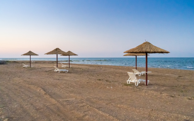 Golden Beach Hotel
