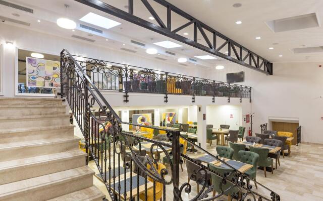 Hotel Royal Inn