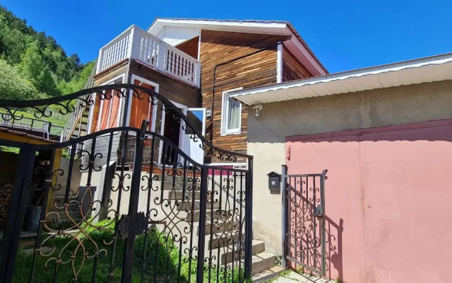 Solntse Guest house