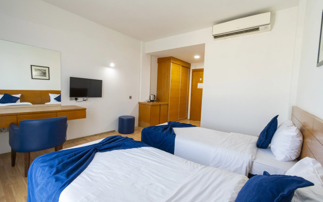 Bellapais Oasis Hotel