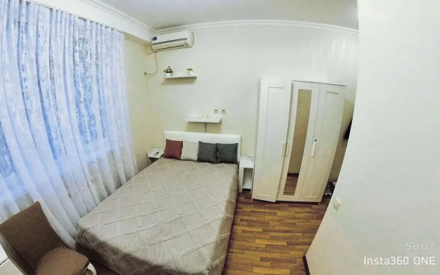 Na Volzhskoy Ulitse 85A Apartments