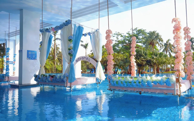 Отель Novotel Sanya Bay Yatai