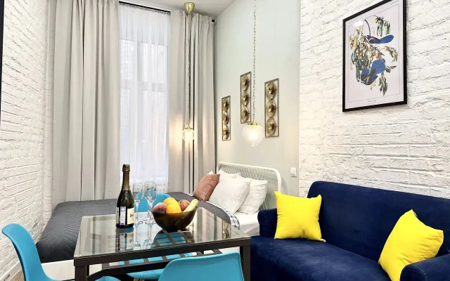 Квартира студия SpbStay в центре на Рубинштейна 25