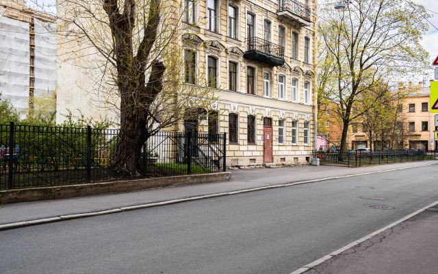 Квартира Уютная Двухкомнатная в Центре Петроградской