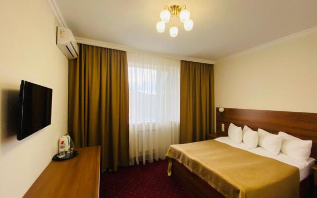 Korona Hotel